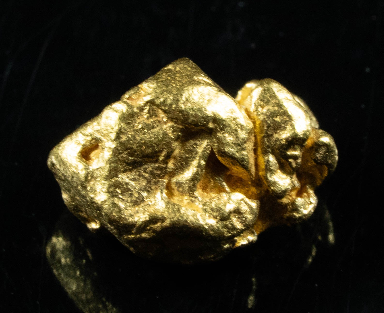 DSC04223.jpg #924 Natural Gold Nugget Australian 3.77 Grams Genuine - Image 1