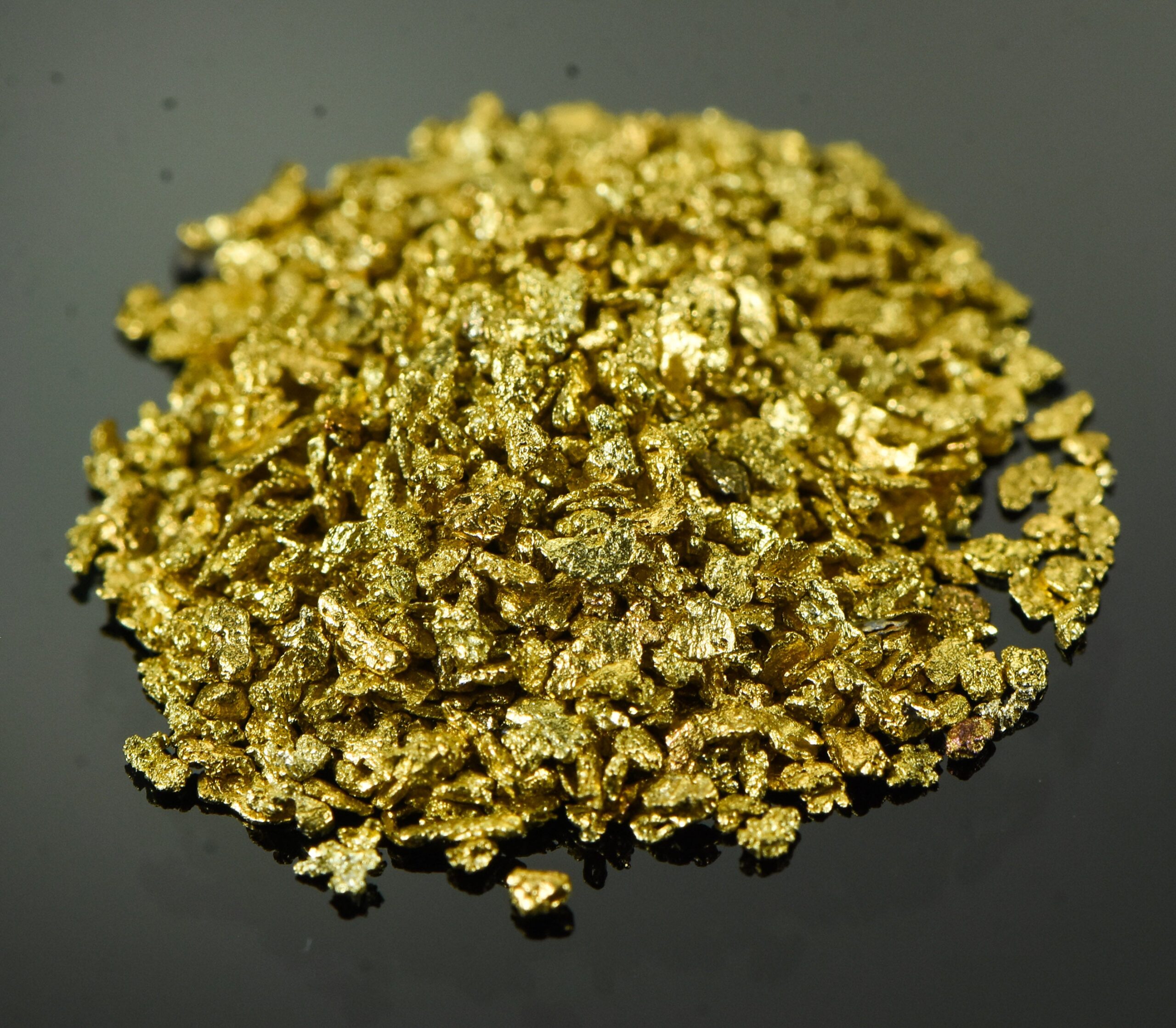 NBG_0865_8c216aab-b0c7-456d-878d-8b2683638c8a.jpg Alaskan Yukon Gold Rush Nuggets #25 Mesh 5 GRAMS OF CLEAN GOLD FLAKES. - Image 1