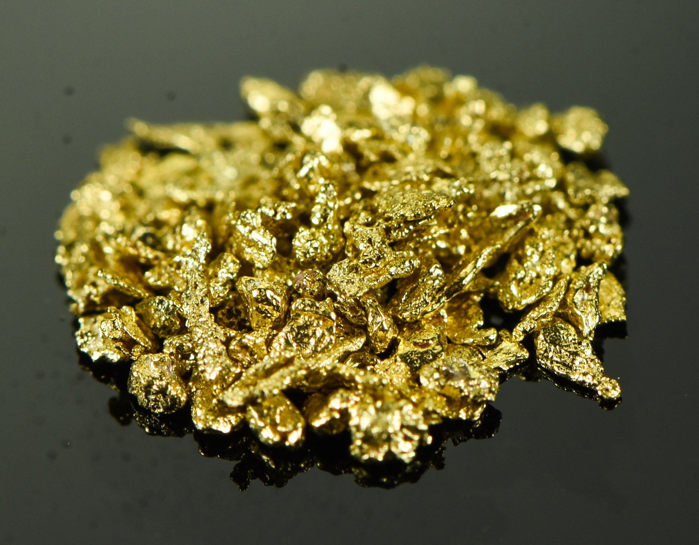 NBG_0908.jpg Alaskan Yukon Gold Rush Nuggets 18 Mesh 1 Gram of Small Fines - Image 1