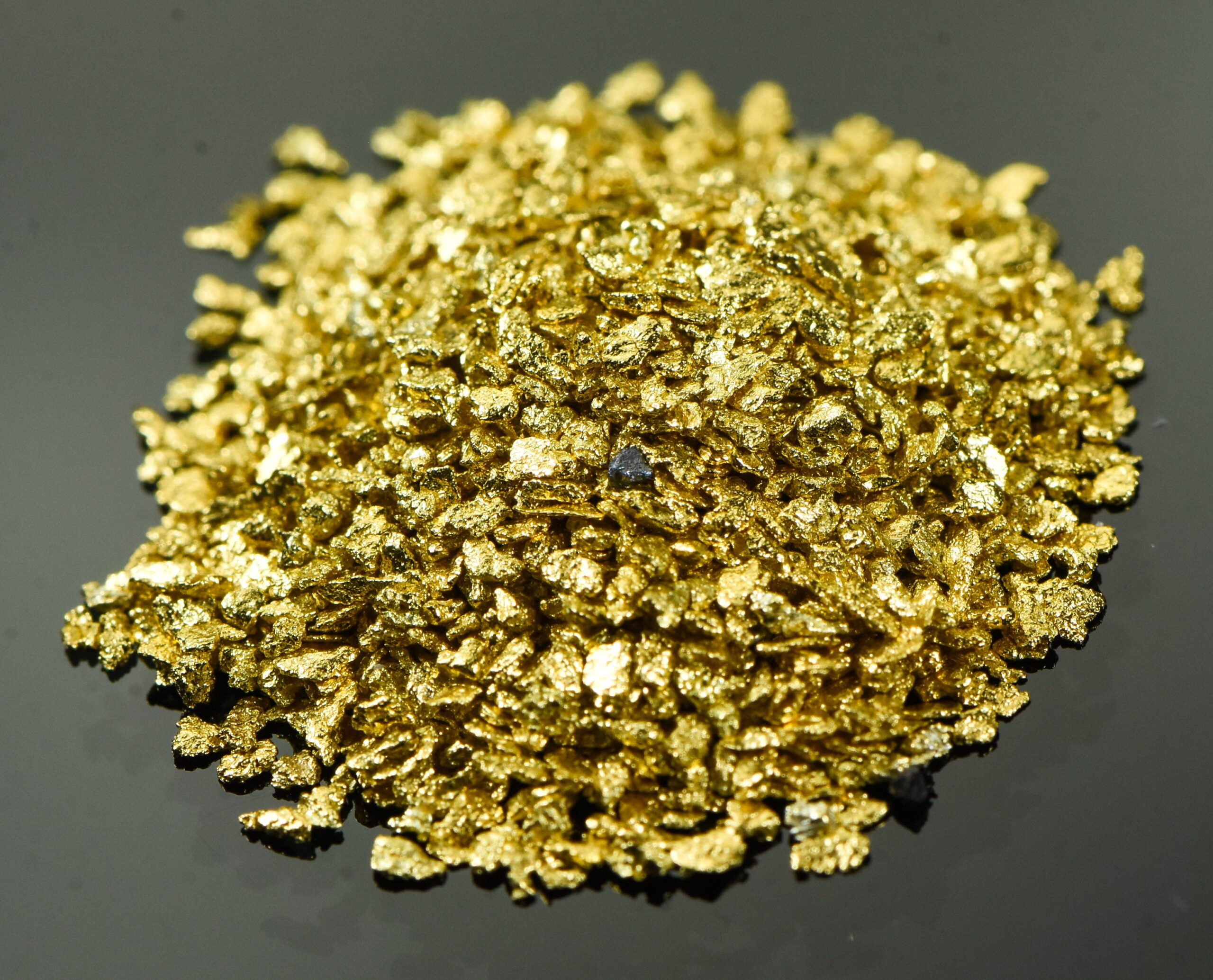 NBG_2831_7c050804-7833-4707-be65-3585adc1814b.jpg Alaskan Yukon Gold Rush Nuggets #20 Mesh 1/4 Troy Oz 7.75 Grams or 5 DWT - Image 1